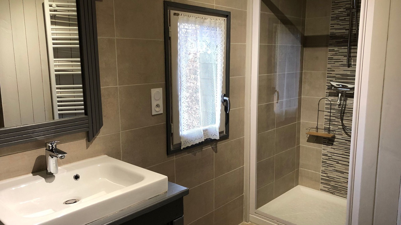 Photo of Bathroom in Chemire-en-Charnie