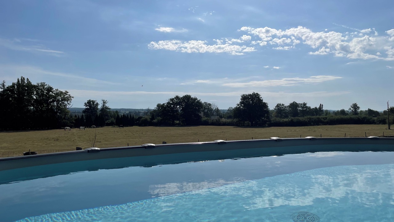 Photo of Outdoor in Artaix