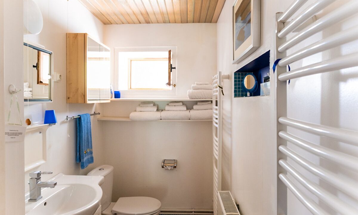 Photo of Bathroom in Montcuq