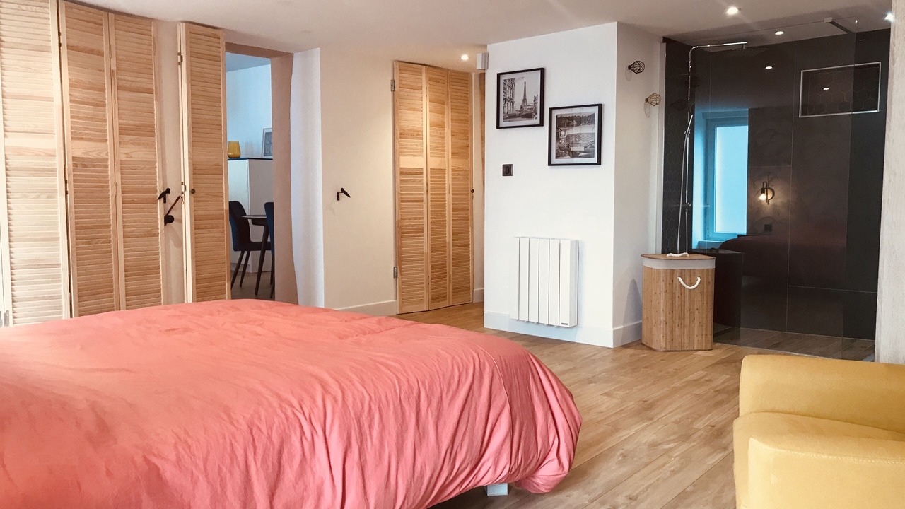 Photo of Bedroom in Carentan