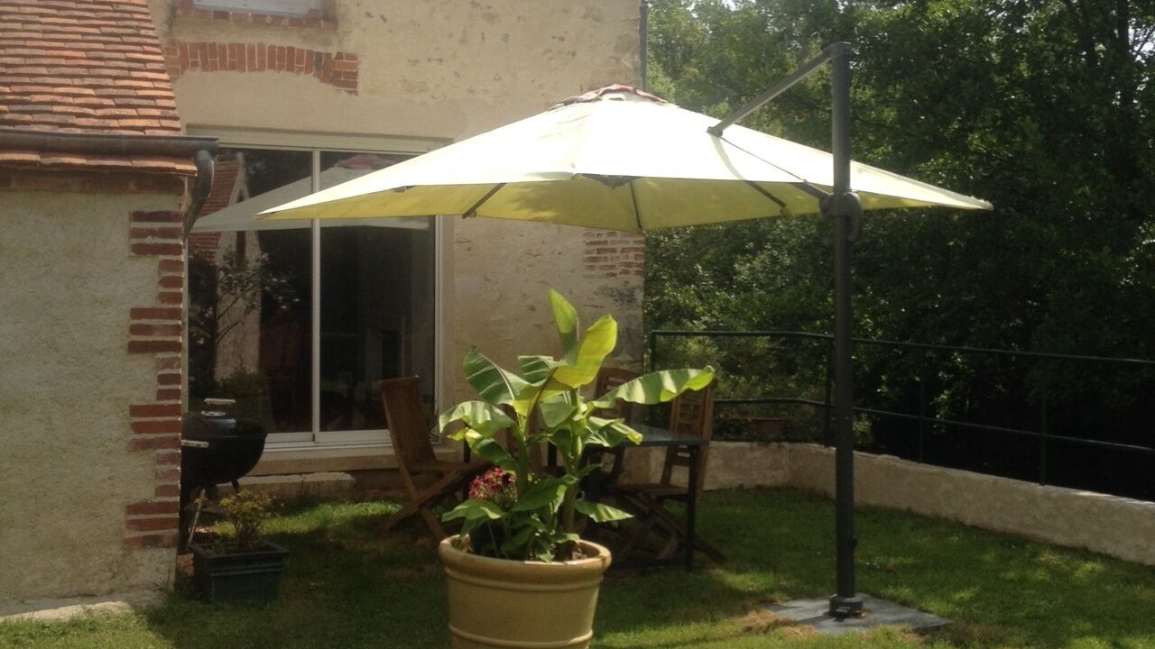 Photo of Patio Balcony in Chevillon-sur-Huillard