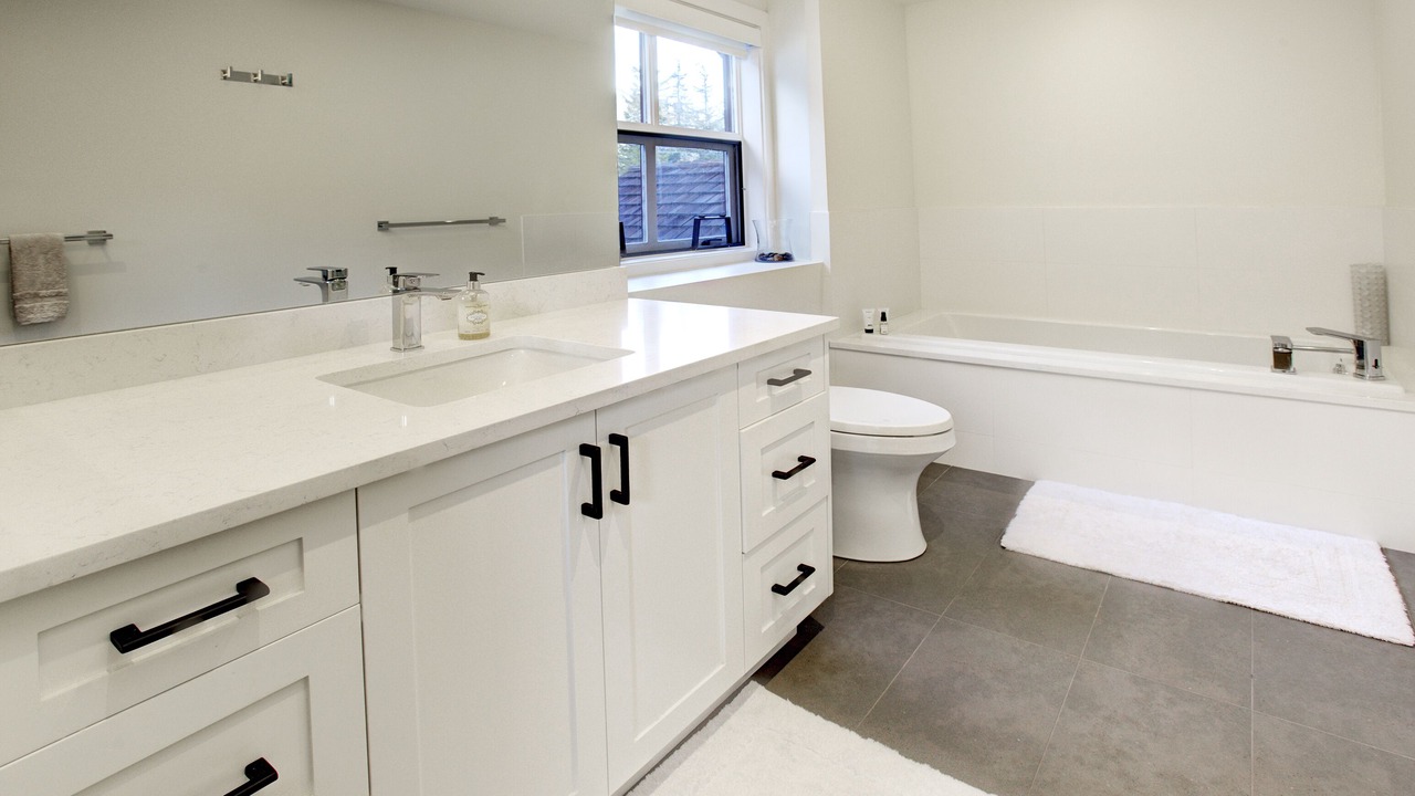 Photo of Bathroom in Blueberry Hill