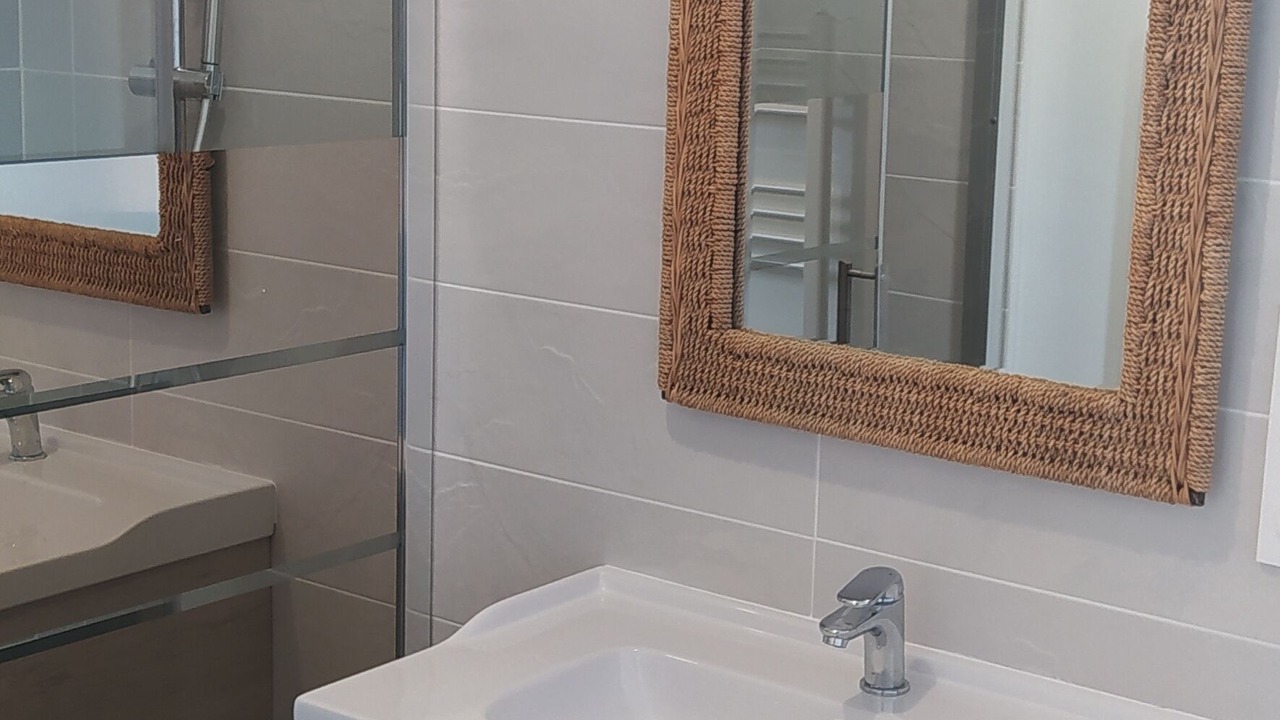 Photo of Bathroom in Lantic