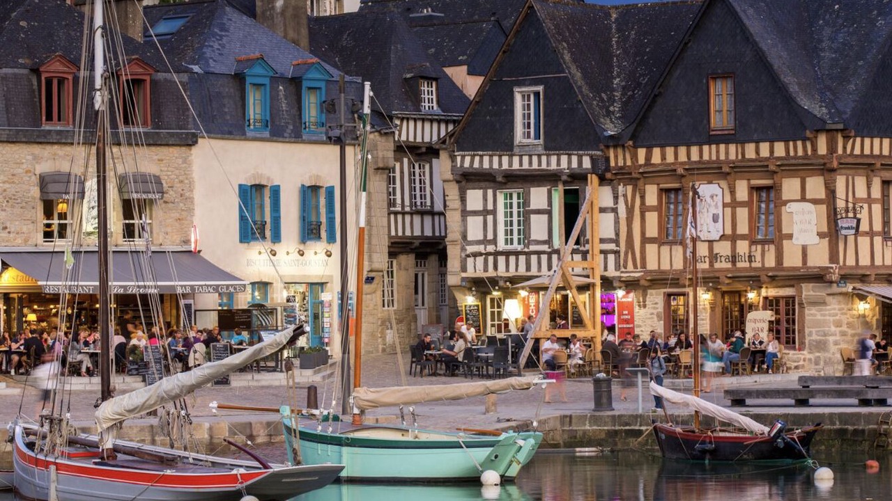 Photo of Others in Auray