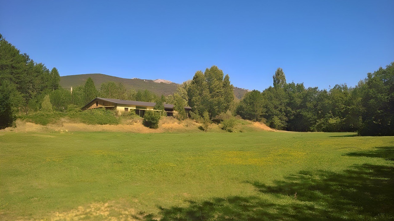Photo of Others in Entrepierres