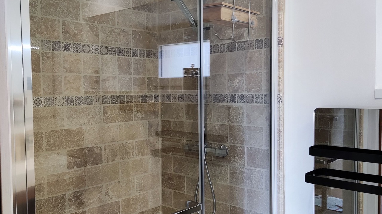 Photo of Bathroom in Tregastel