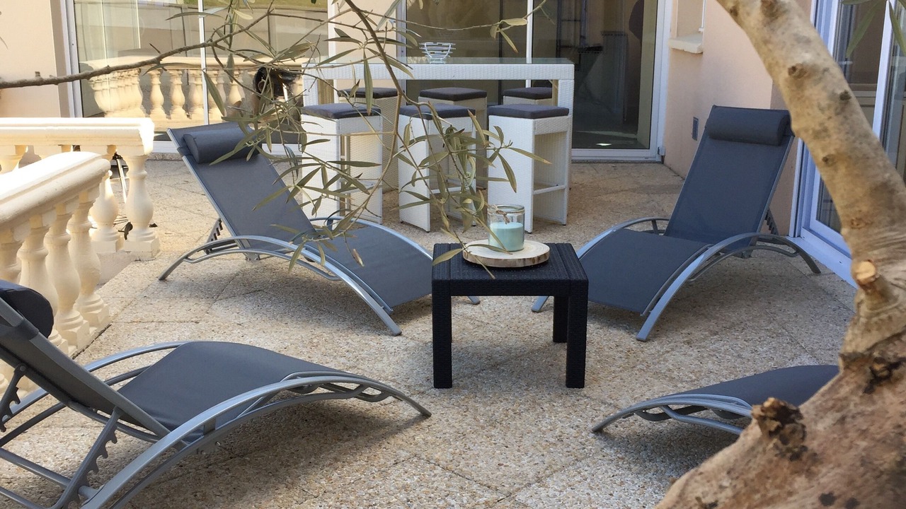 Photo of Patio Balcony in Saint-Germain-sur-Ay