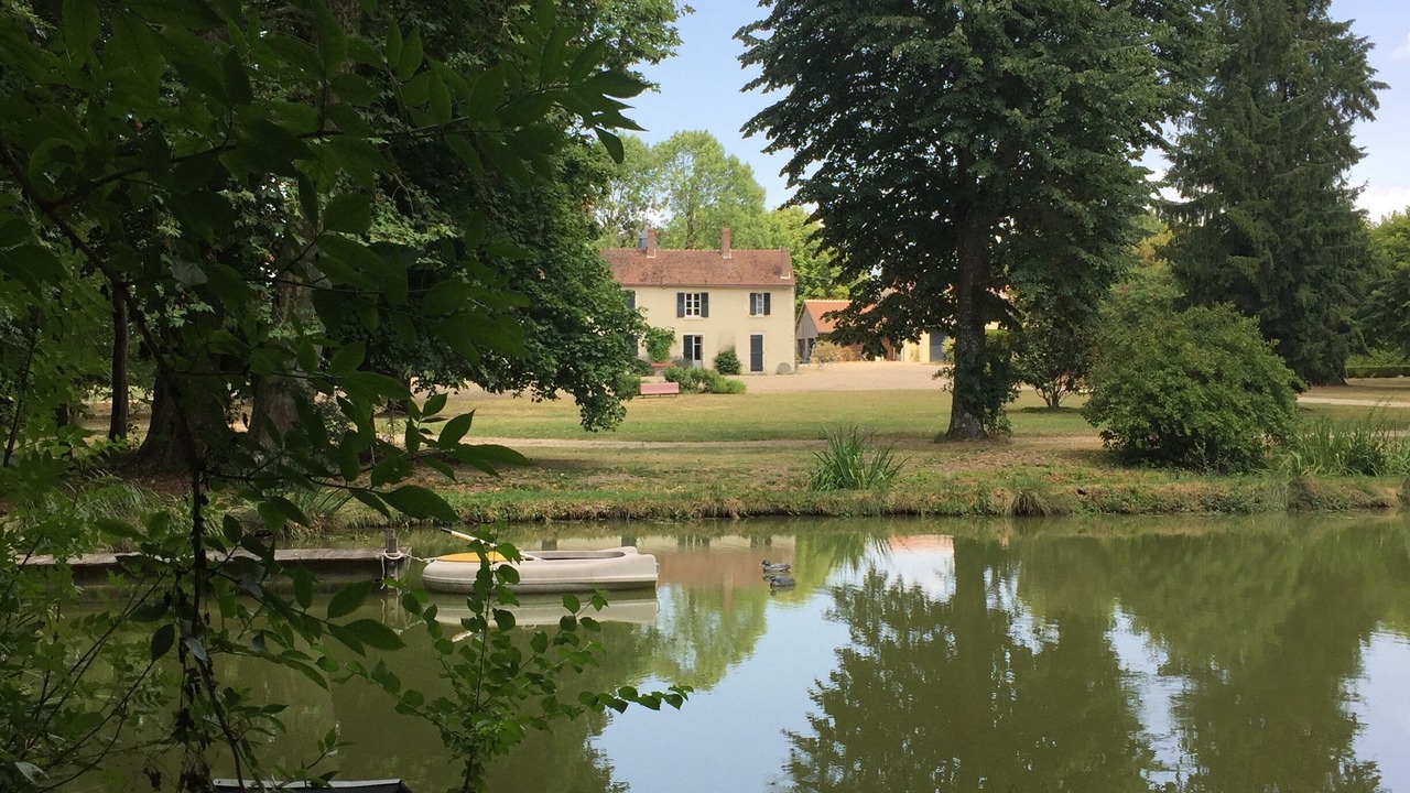 Photo of Outdoor in Berry-Bouy