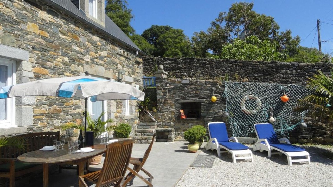 Photo of Outdoor in Surtainville