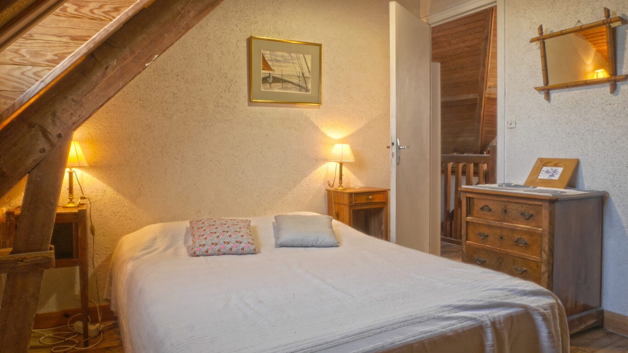 Photo of Bedroom in Le Palais