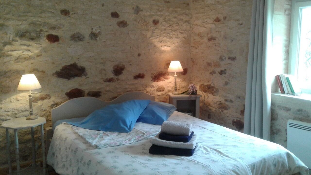 Photo of Bedroom in Sauveterre-la-Lemance