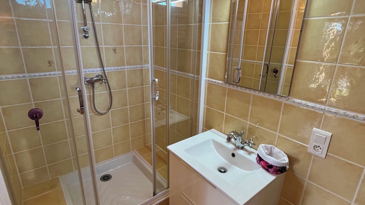 Photo of Bathroom in Montgaillard