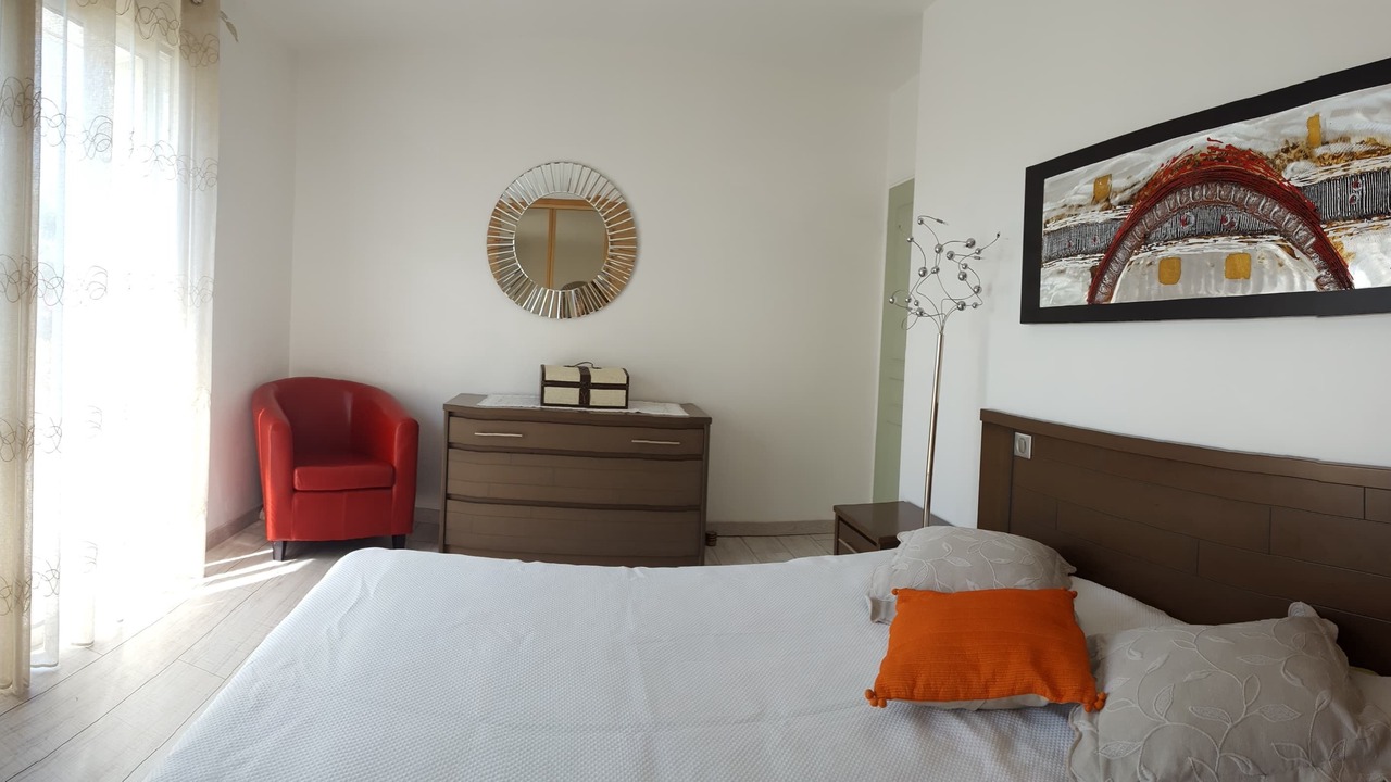 Photo of Bedroom in Saint-Vincent-de-Tyrosse