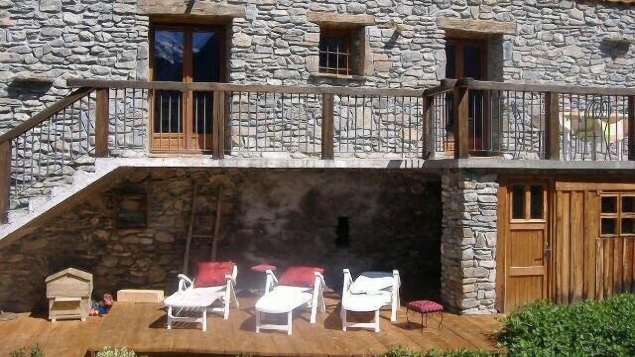 Photo of Patio Balcony in Chateauroux-les-Alpes