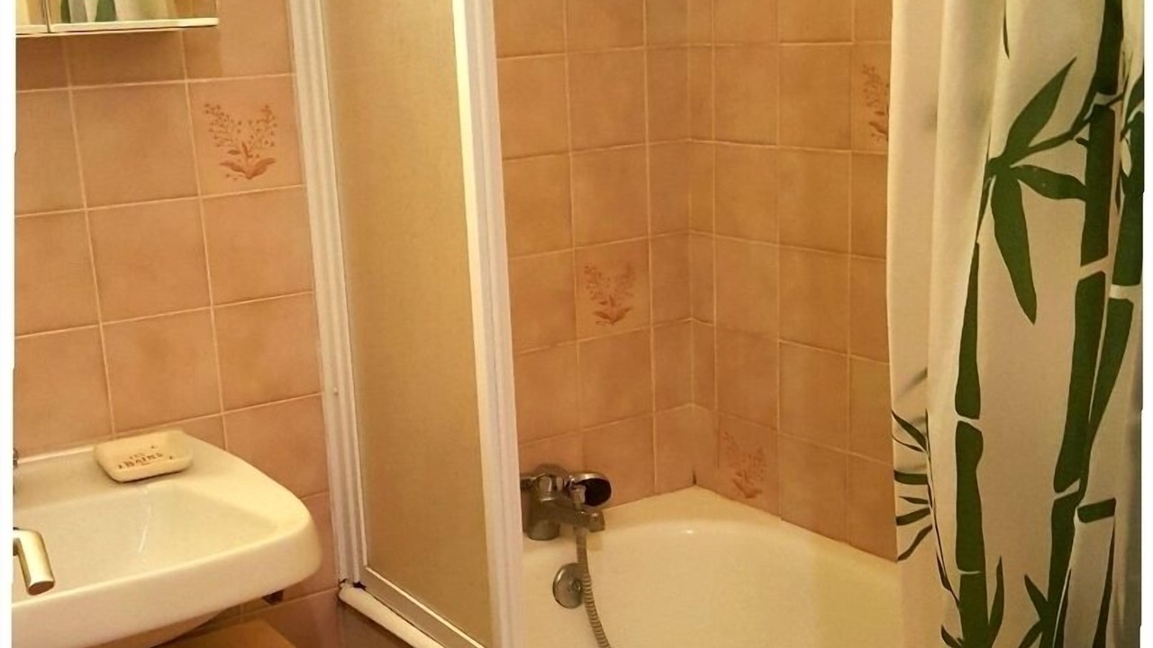 Photo of Bathroom in Vallouise
