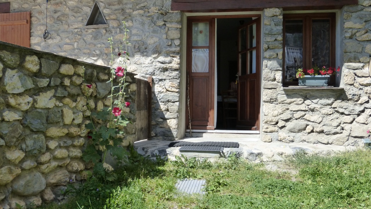 Photo of Outdoor in Besse