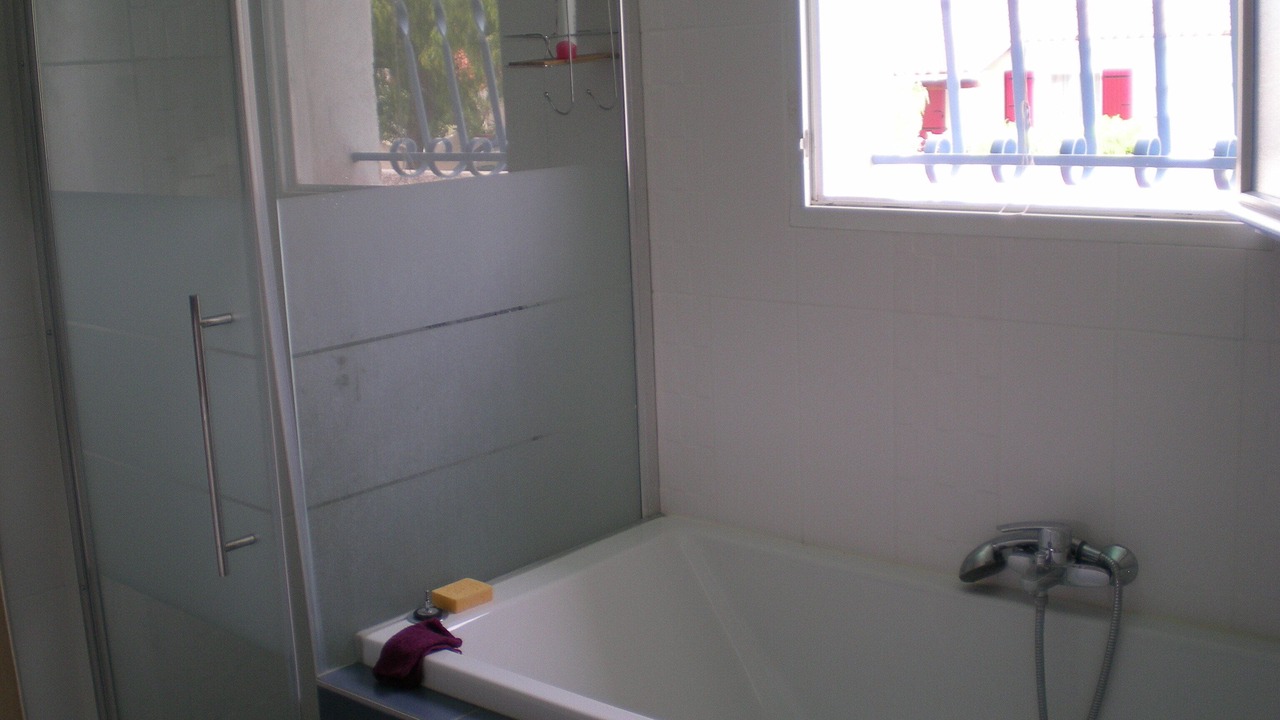 Photo of Bathroom in Montescot
