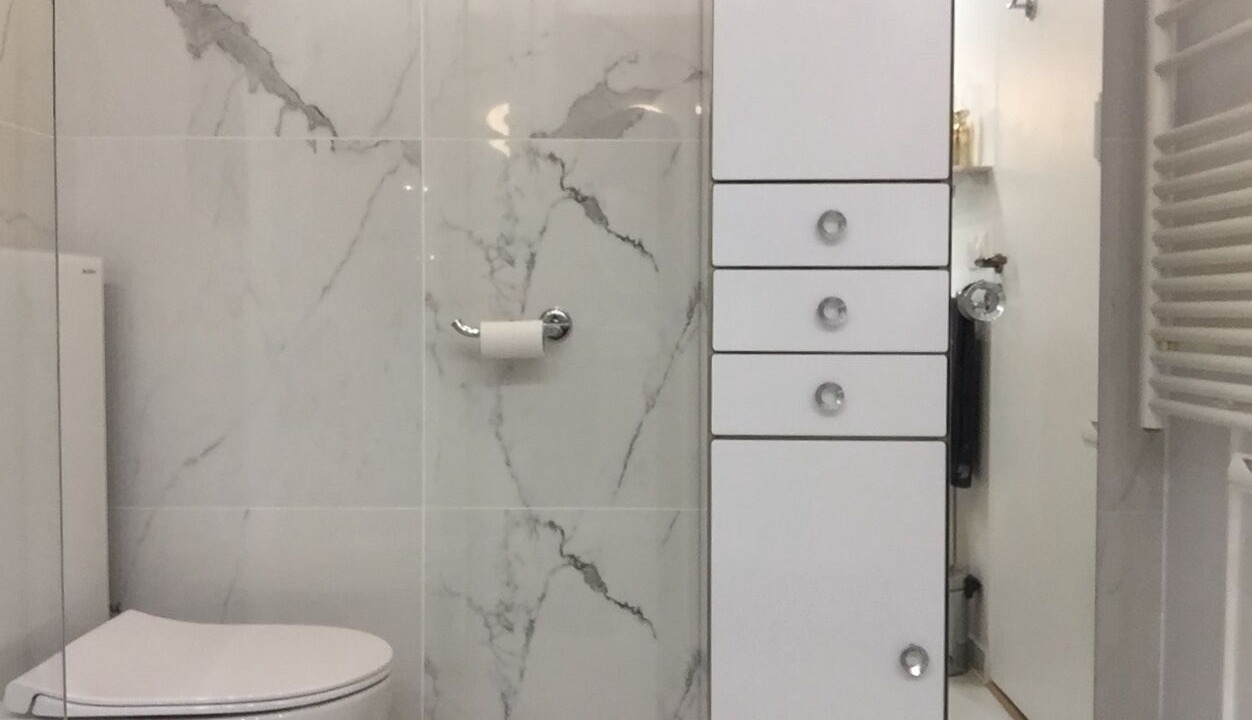 Photo of Bathroom in Quartier Saint-Ambroise