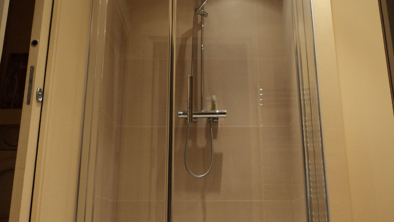 Photo of Bathroom in Roeze-sur-Sarthe