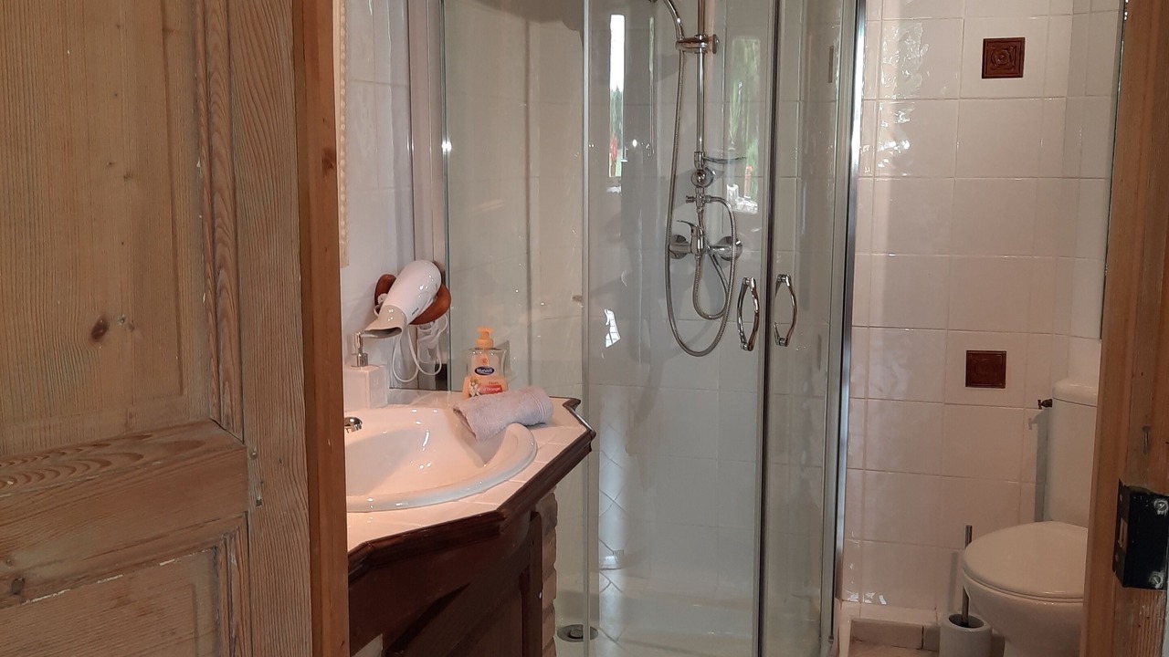Photo of Bathroom in Dormelles