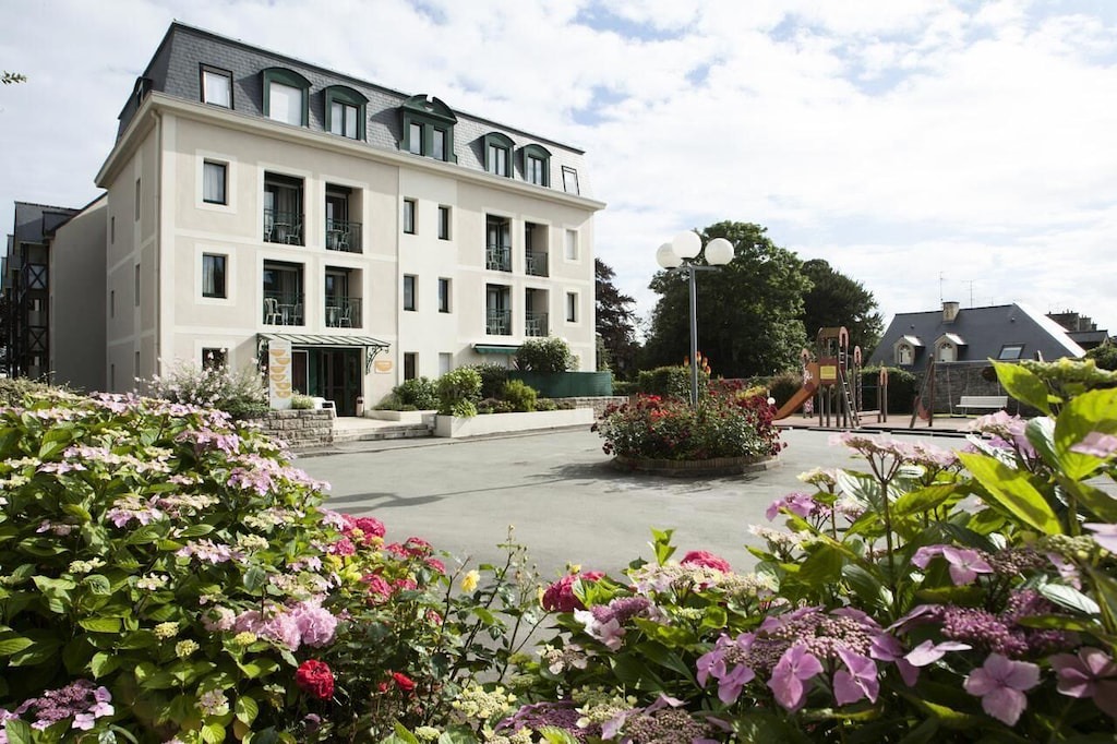 Photo of Buildings in Saint-Servan