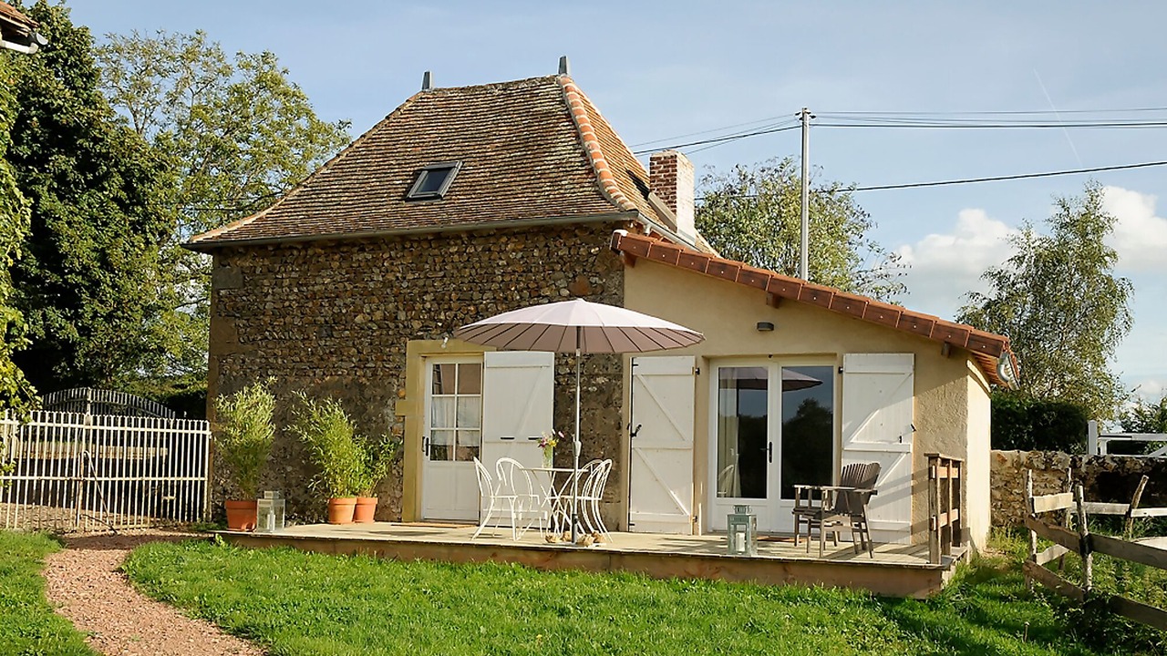 Photo of Patio Balcony in Saint-Julien-de-Jonzy