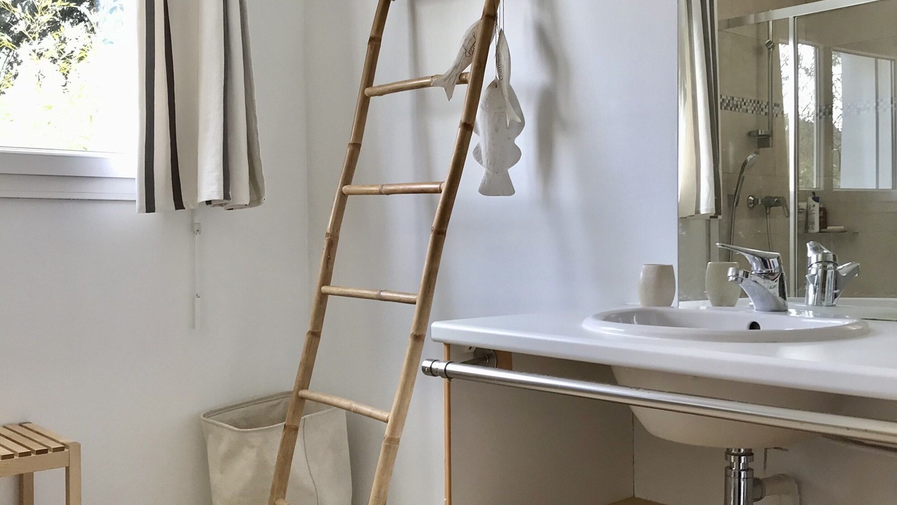 Photo of Bathroom in Plouharnel