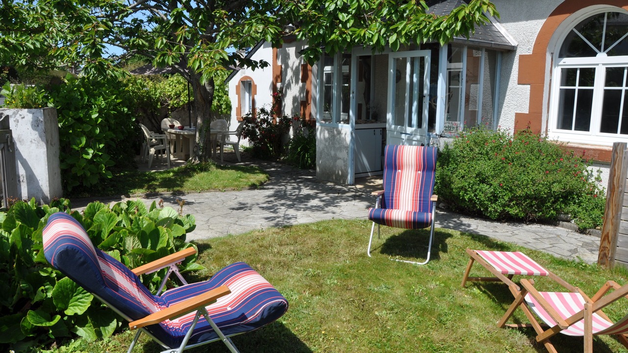Photo of Patio Balcony in Tredrez-Locquemeau
