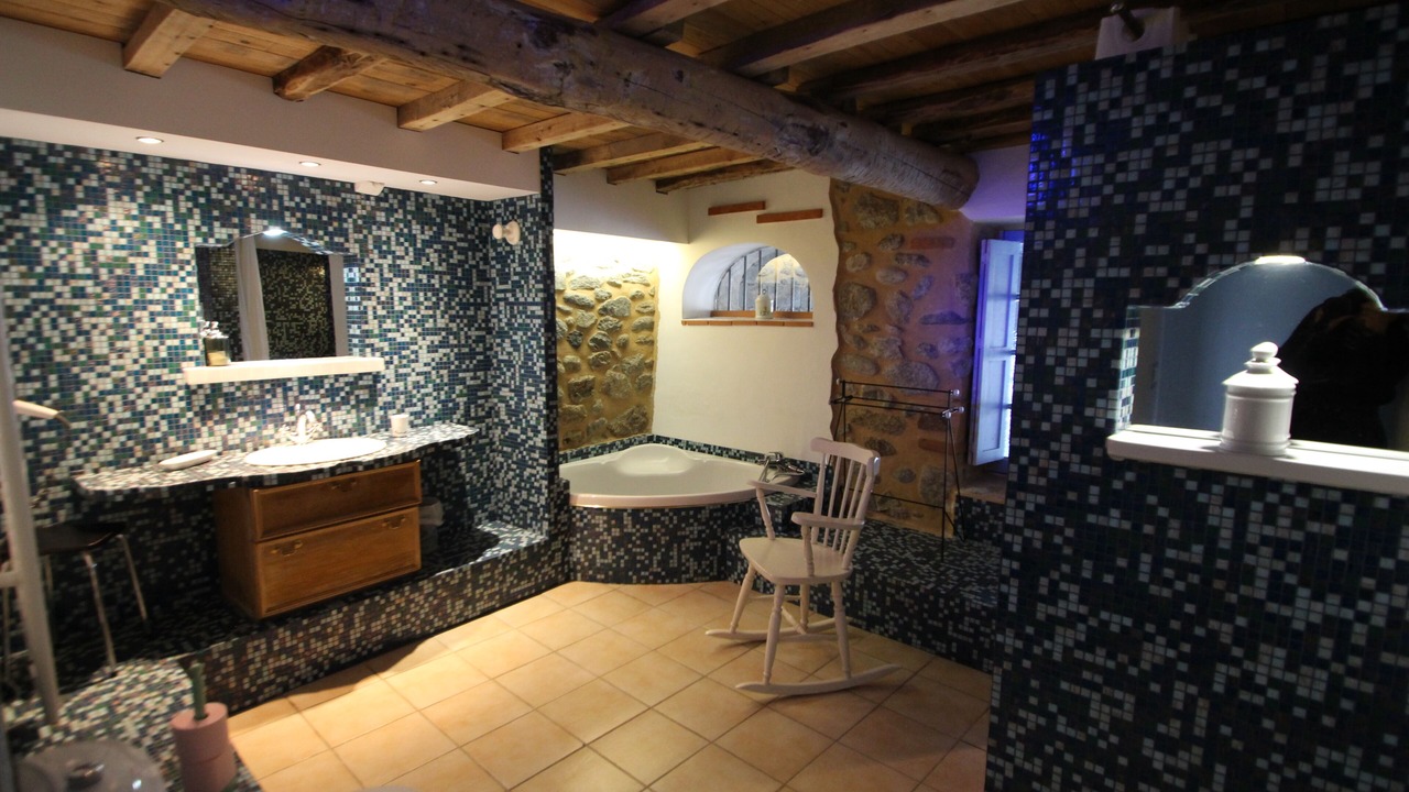 Photo of Bathroom in Le Tech