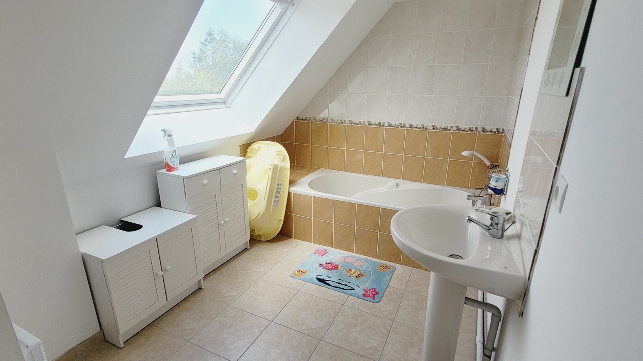 Photo of Bathroom in Pleherel-Plage-Vieux-Bourg