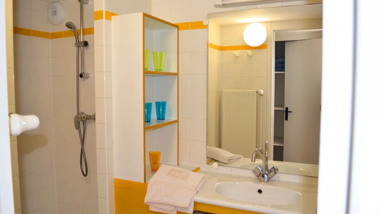 Photo of Bathroom in Saint-Julien-Chapteuil