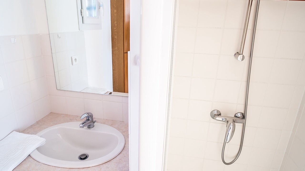 Photo of Bathroom in Albaret-le-Comtal
