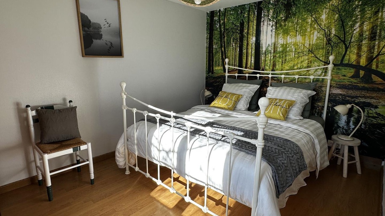Photo of Bedroom in Saint-Bonnet-Troncais