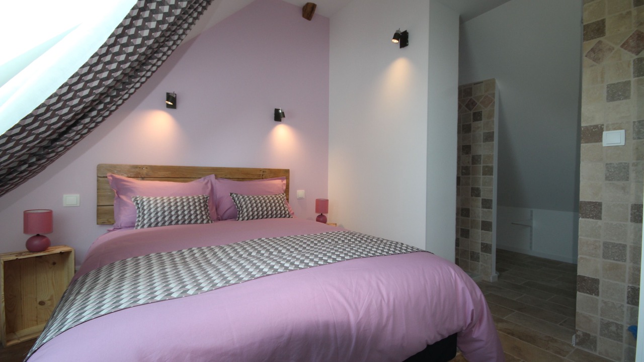 Photo of Bedroom in Saint-Loup-Geanges