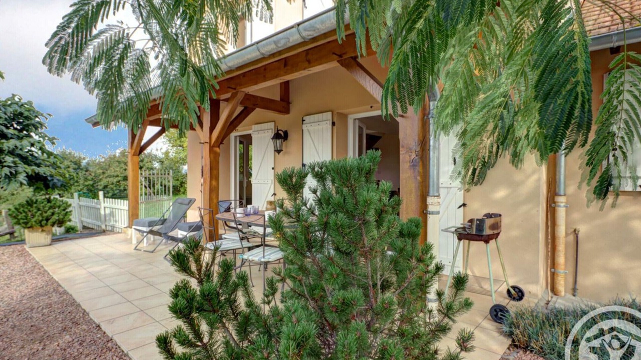 Photo of Outdoor in Saint-Forgeux-Lespinasse