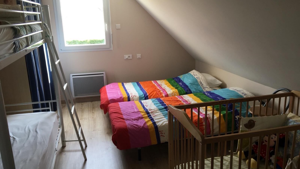 Photo of Bedroom in Surtainville