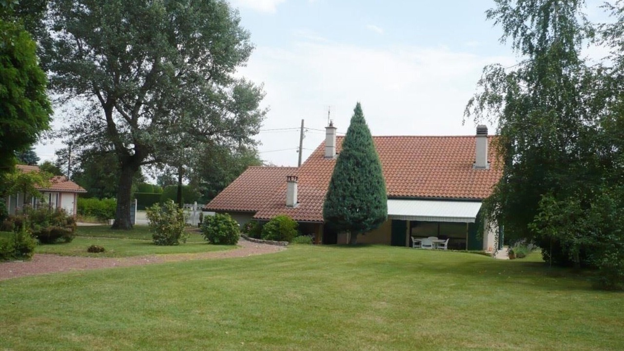 Photo of Outdoor in Renaison