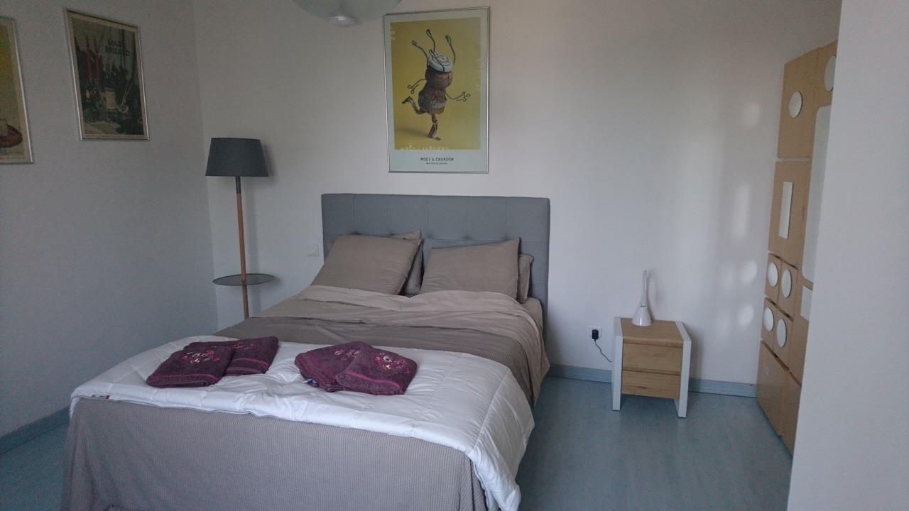 Photo of Bedroom in Saint-Etienne-de-Tulmont
