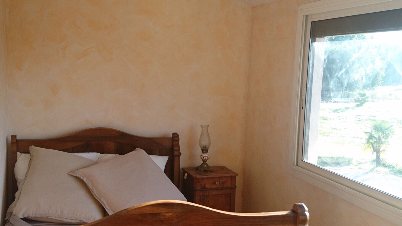 Photo of Bedroom in Saint-Etienne-de-Tulmont