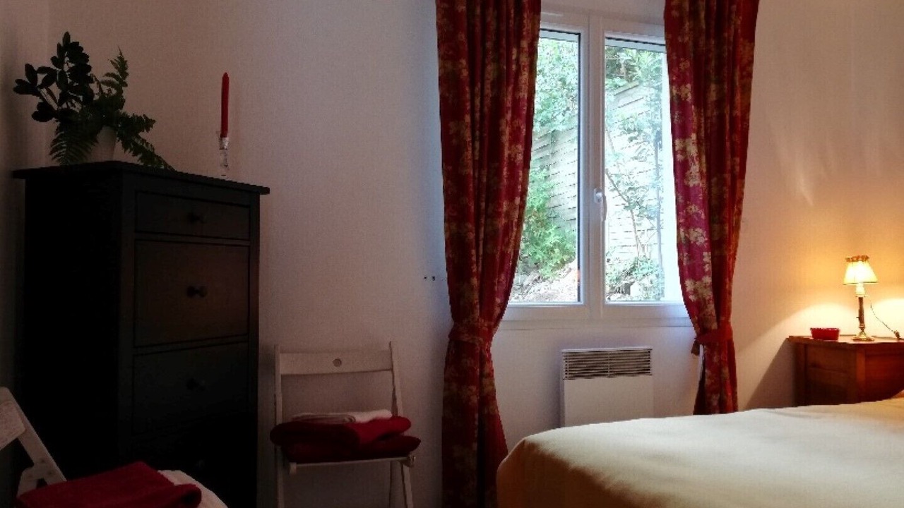 Photo of Bedroom in Urville-Nacqueville
