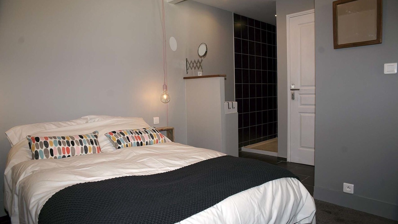 Photo of Bedroom in Portbail