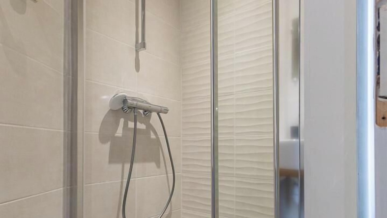 Photo of Bathroom in Apchat
