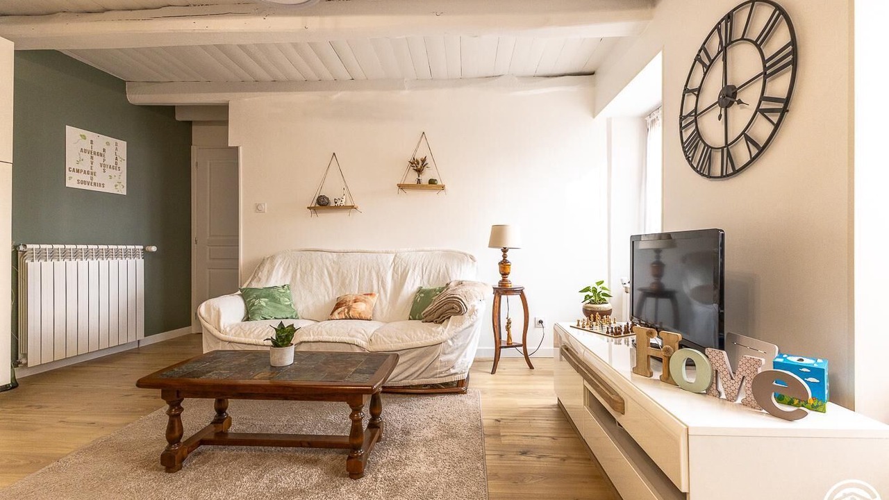 Photo of Livingroom in Apchat
