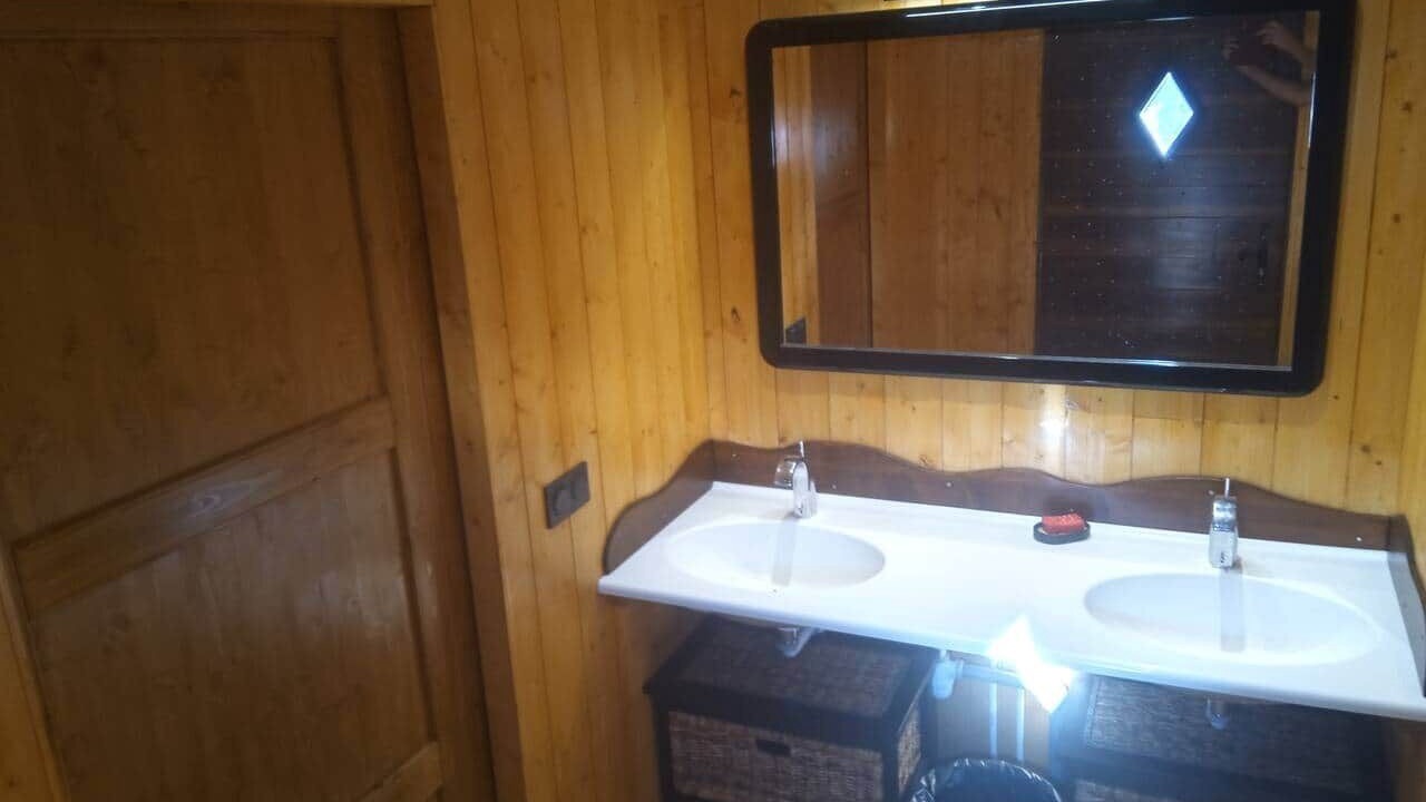 Photo of Bathroom in Saint-Julien-Labrousse