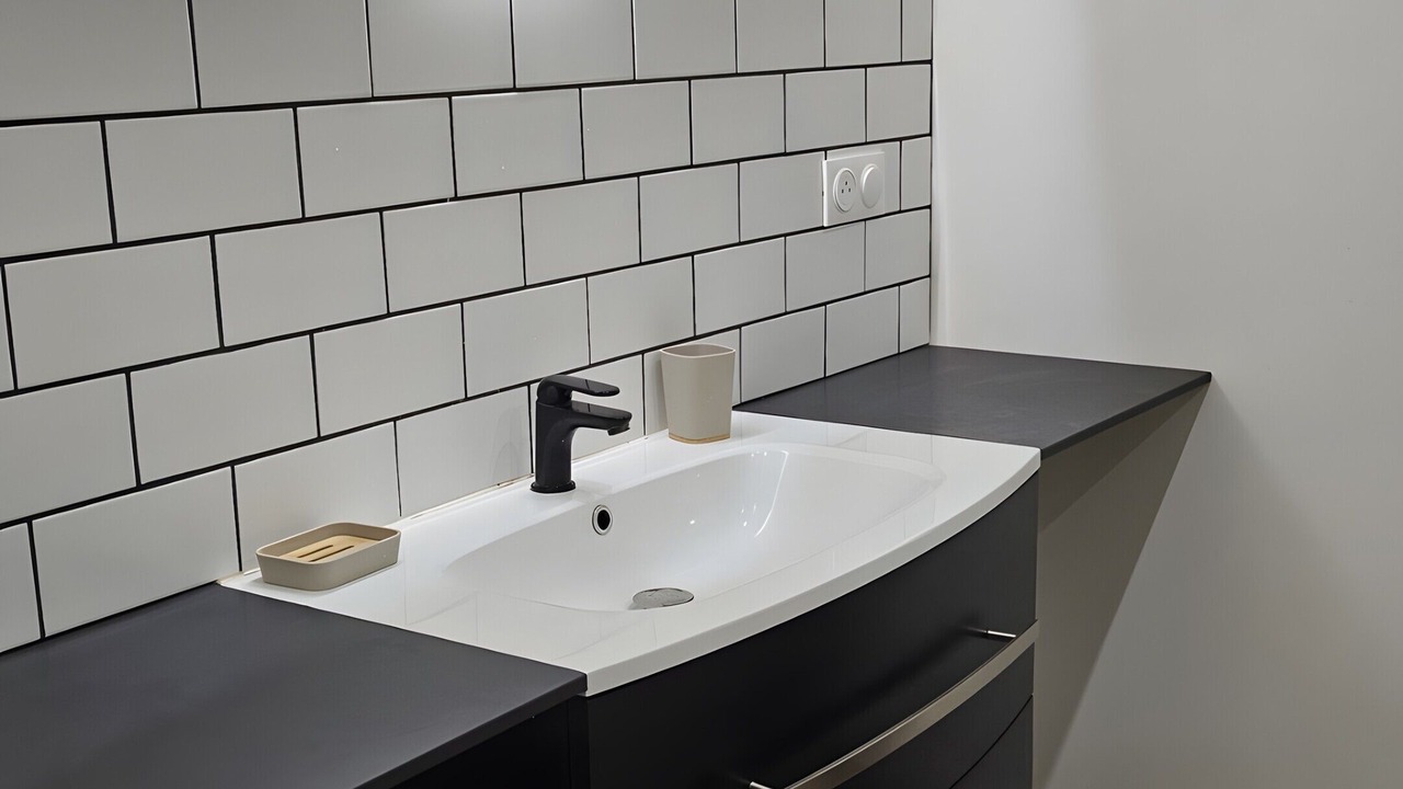 Photo of Bathroom in Saint-Vaast-la-Hougue