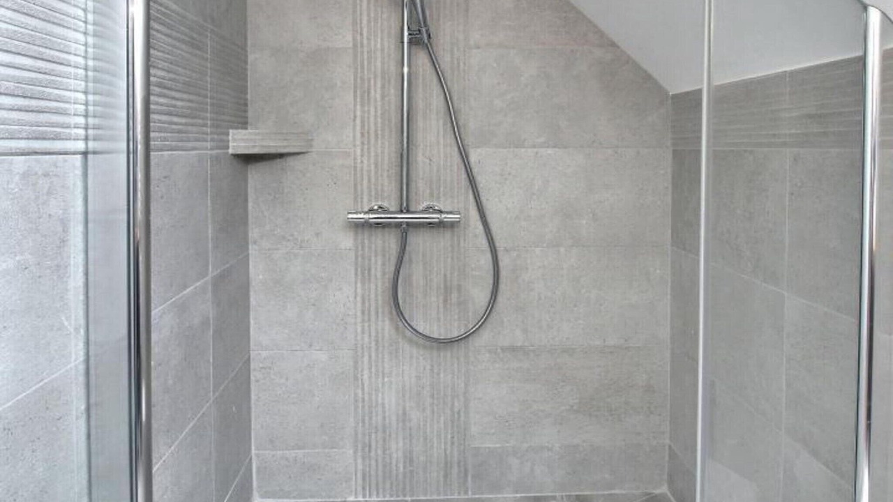 Photo of Bathroom in Neulliac