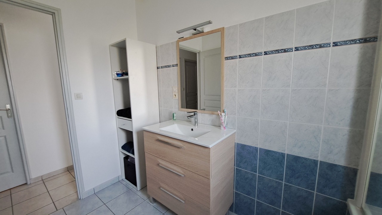 Photo of Bathroom in Auvers-le-Hamon