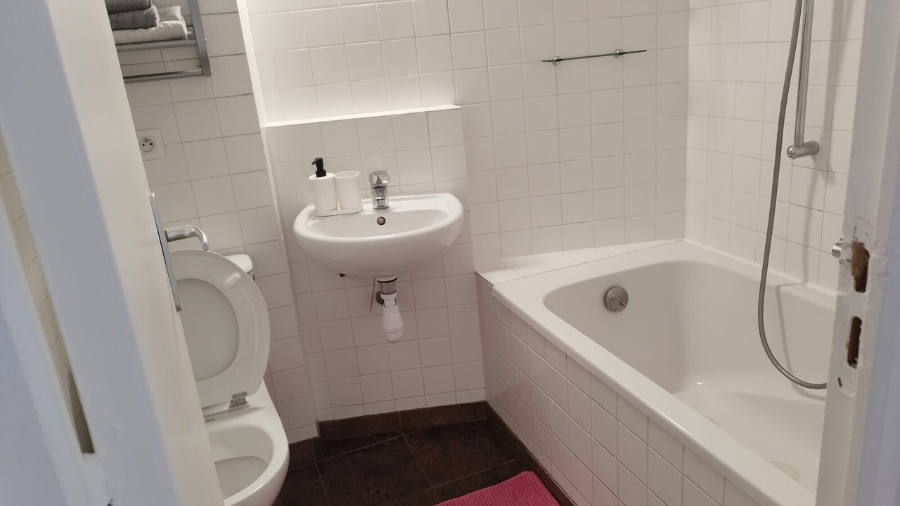 Photo of Bathroom in Drancy Centre