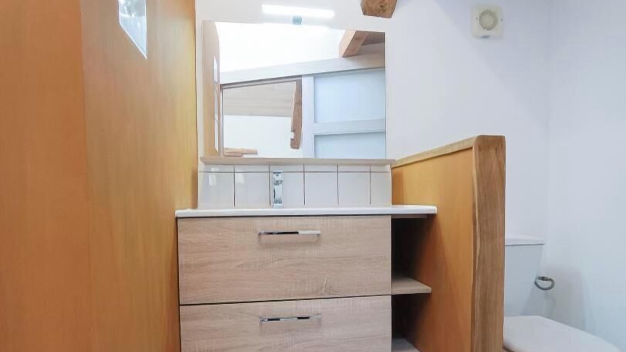 Photo of Bathroom in Varaire
