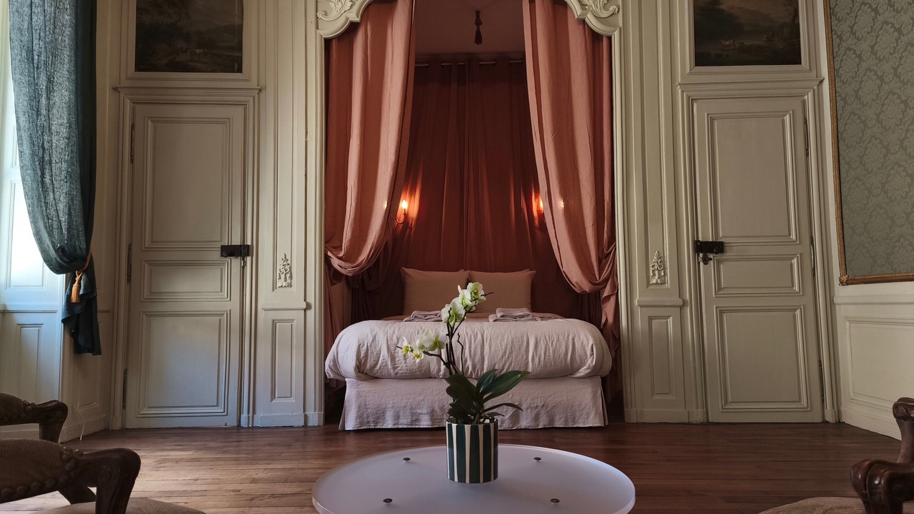 Photo of Bedroom in Saint-Amand-Montrond
